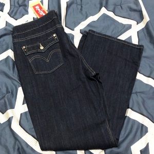 Misses Levi’s 526 Bootcut Jeans Size 14 S NWT see last pic for sizing